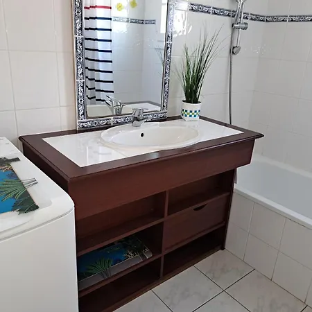 펜션 Charmante Maison Pres Du Golf Et Avec Terrasse Et Parking - Fr-1-323-514 *