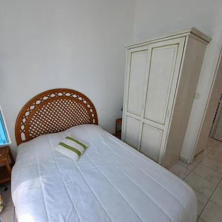 Charmante Maison Pres Du Golf Et Avec Terrasse Et Parking - Fr-1-323-514 펜션