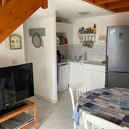 Holiday home Charmante Maison Pres Du Golf Et Avec Terrasse Et Parking - Fr-1-323-514 Saint-Jean-de-Monts