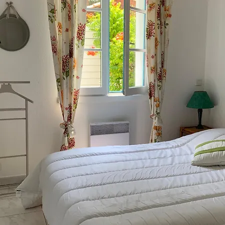 Charmante Maison Pres Du Golf Et Avec Terrasse Et Parking - Fr-1-323-514 Holiday home Saint-Jean-de-Monts