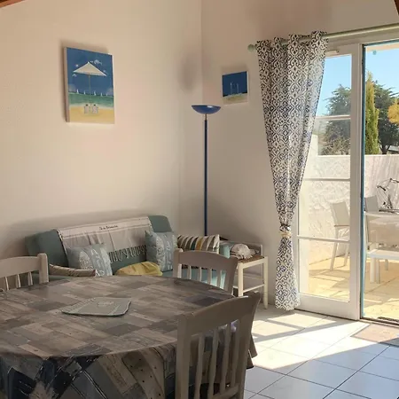 Holiday home Charmante Maison Pres Du Golf Et Avec Terrasse Et Parking - Fr-1-323-514 *
